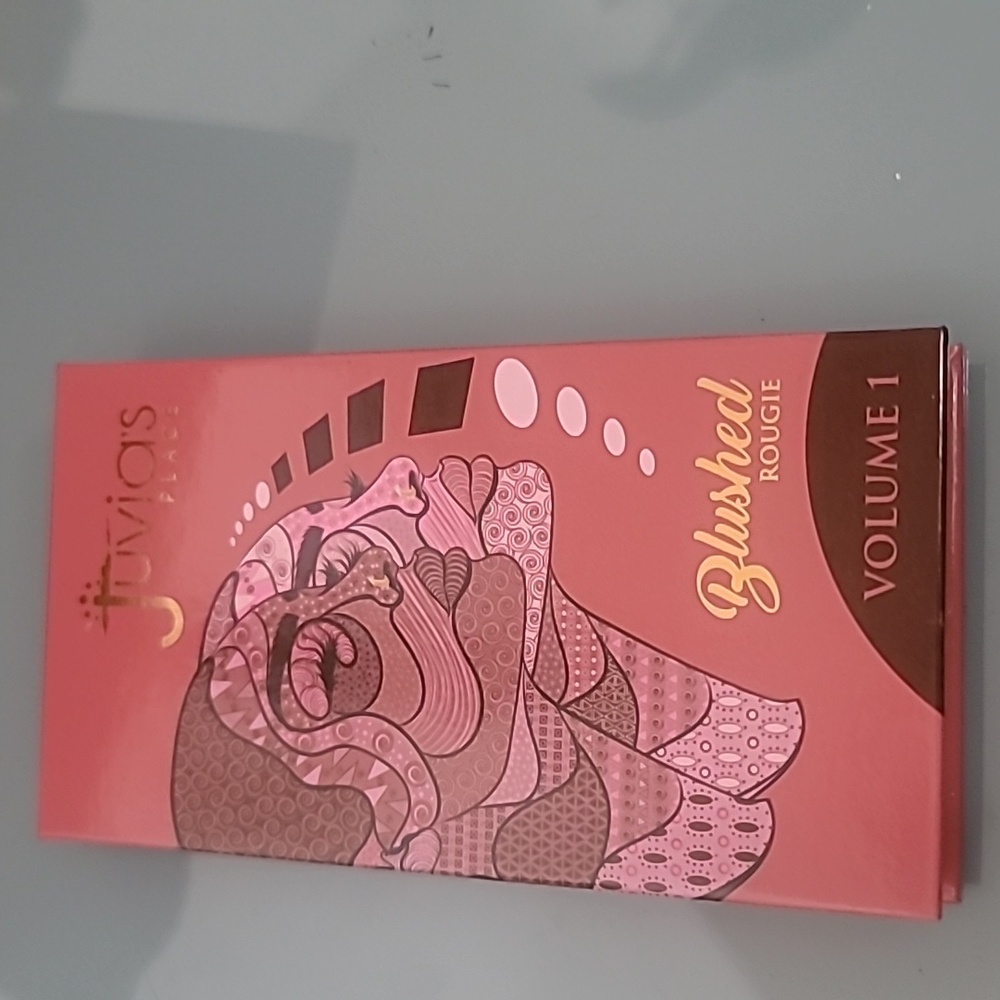 Juvias place Blushed Rougie Blush Pallete Volume 1